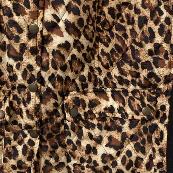 NEW DIRECTIONS Snap Up Front Vest size Medium - Picture 9 of 16